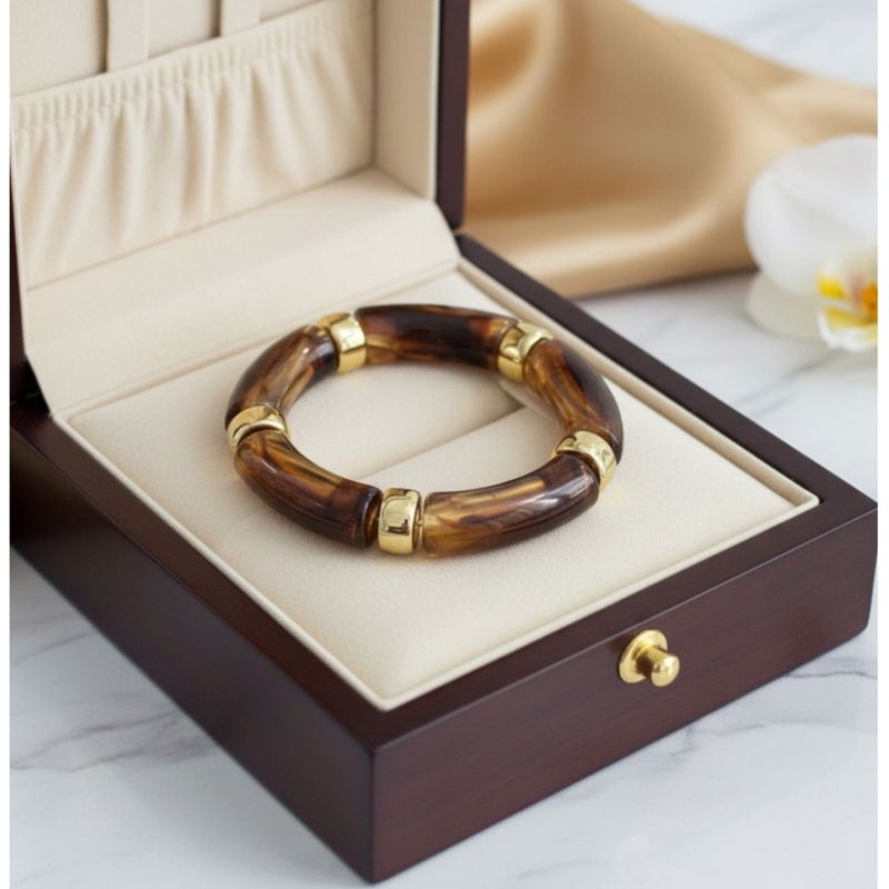 Armbånd brune stener
