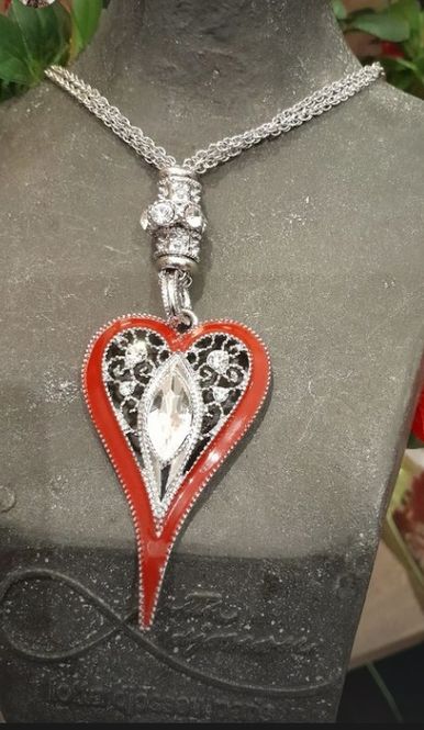 Hovedbilde HJerter Lang Kjede med stort hjerte