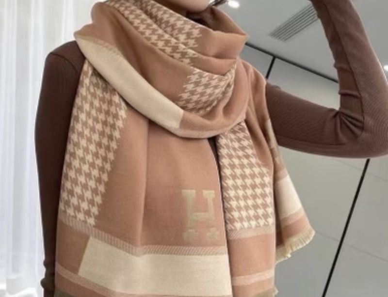 Endless Skjerf taupe og cream