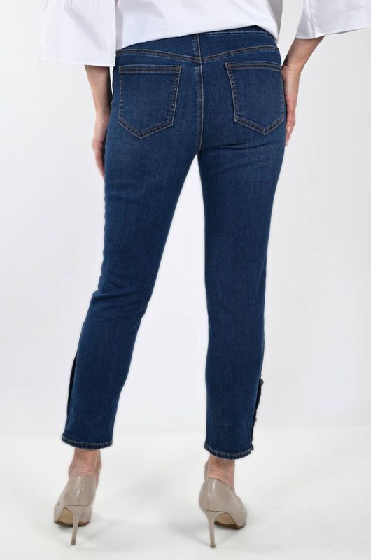Frank Lyman Pull On Jeans